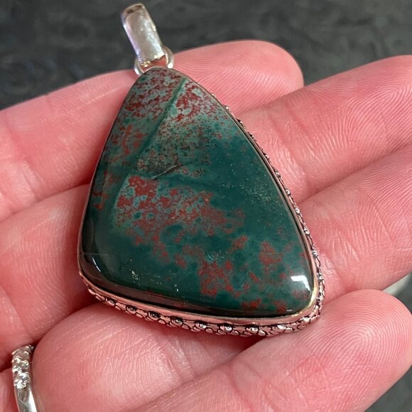 Unique Heliotrope Bloodstone Pendant Stone Crystal Jewelry - Picture 5 of 8